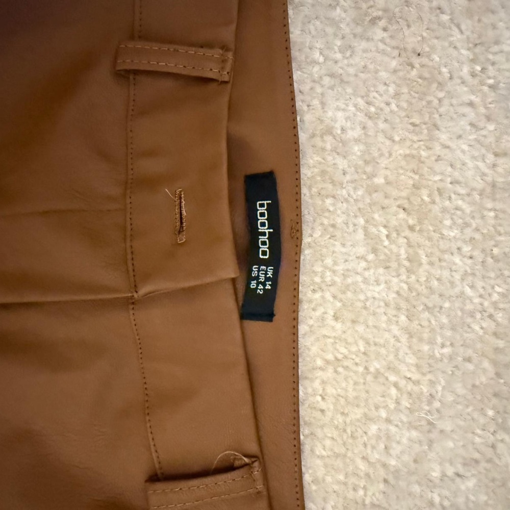 Brown professional trousers